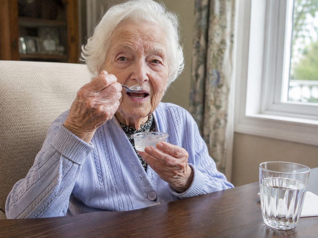 HYDRATATION DES SENIORS ET CANICULES
